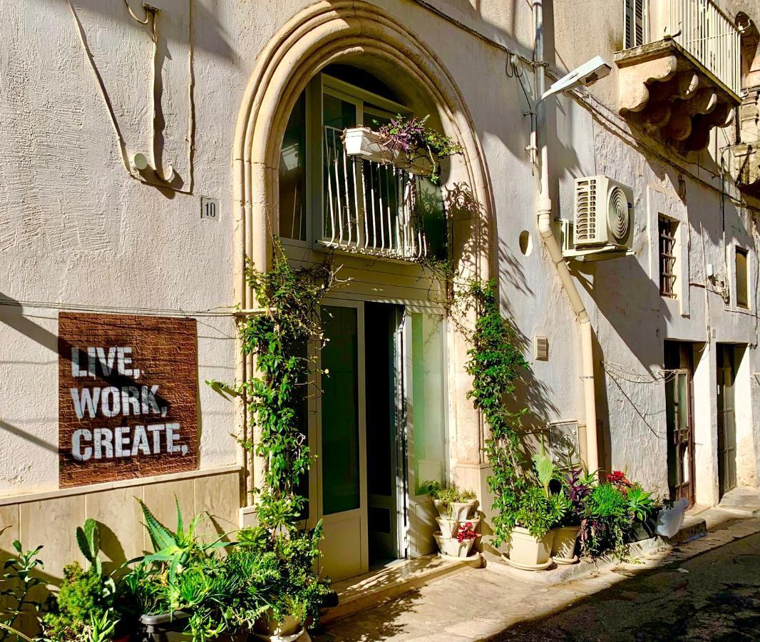 The Art House By Rentbeat Apartment Ostuni Exterior photo