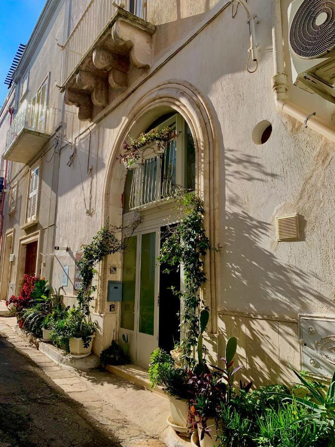 The Art House By Rentbeat Apartment Ostuni Exterior photo